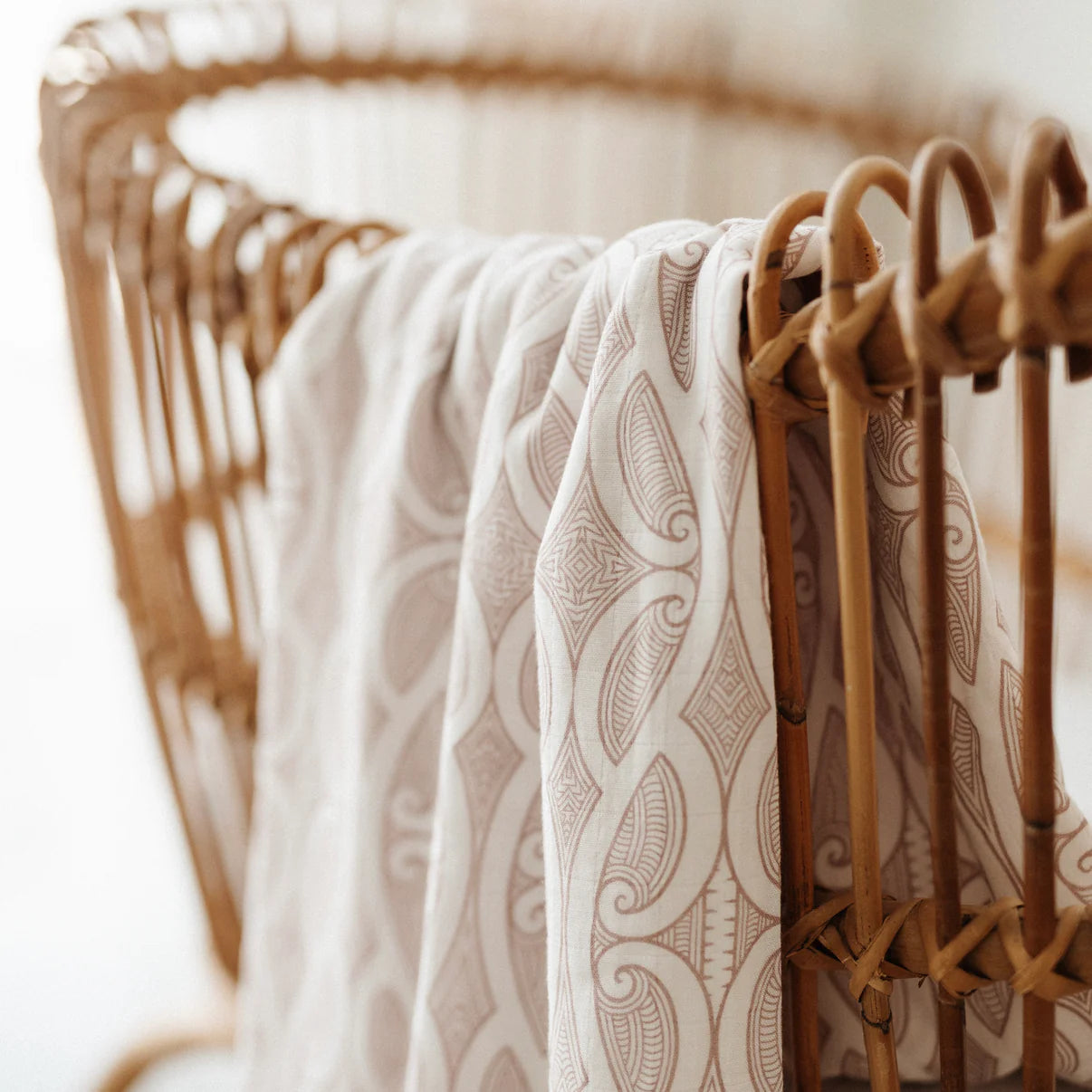 Bo & Ko Te Pātiki Pēpi Wrap Mauve