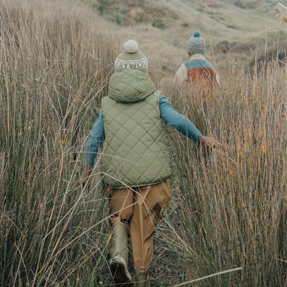 Crywolf Reversible Yeti Vest Fern | Black