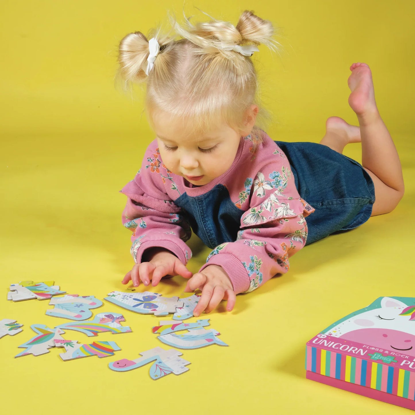 Floss & Rock Shaped Puzzle 12pc | Rainbow Unicorn