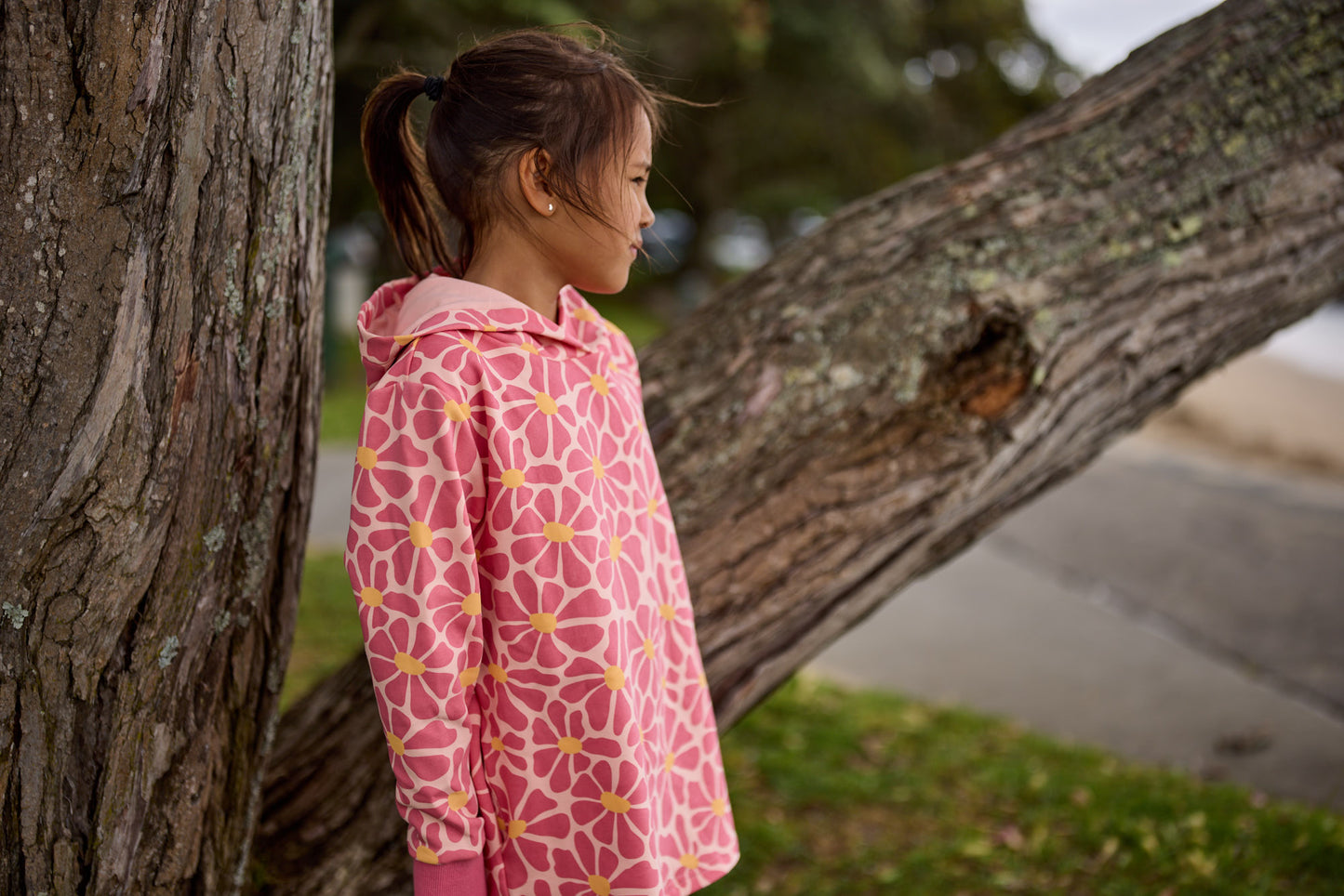 Radicool Groovy Floral Hood