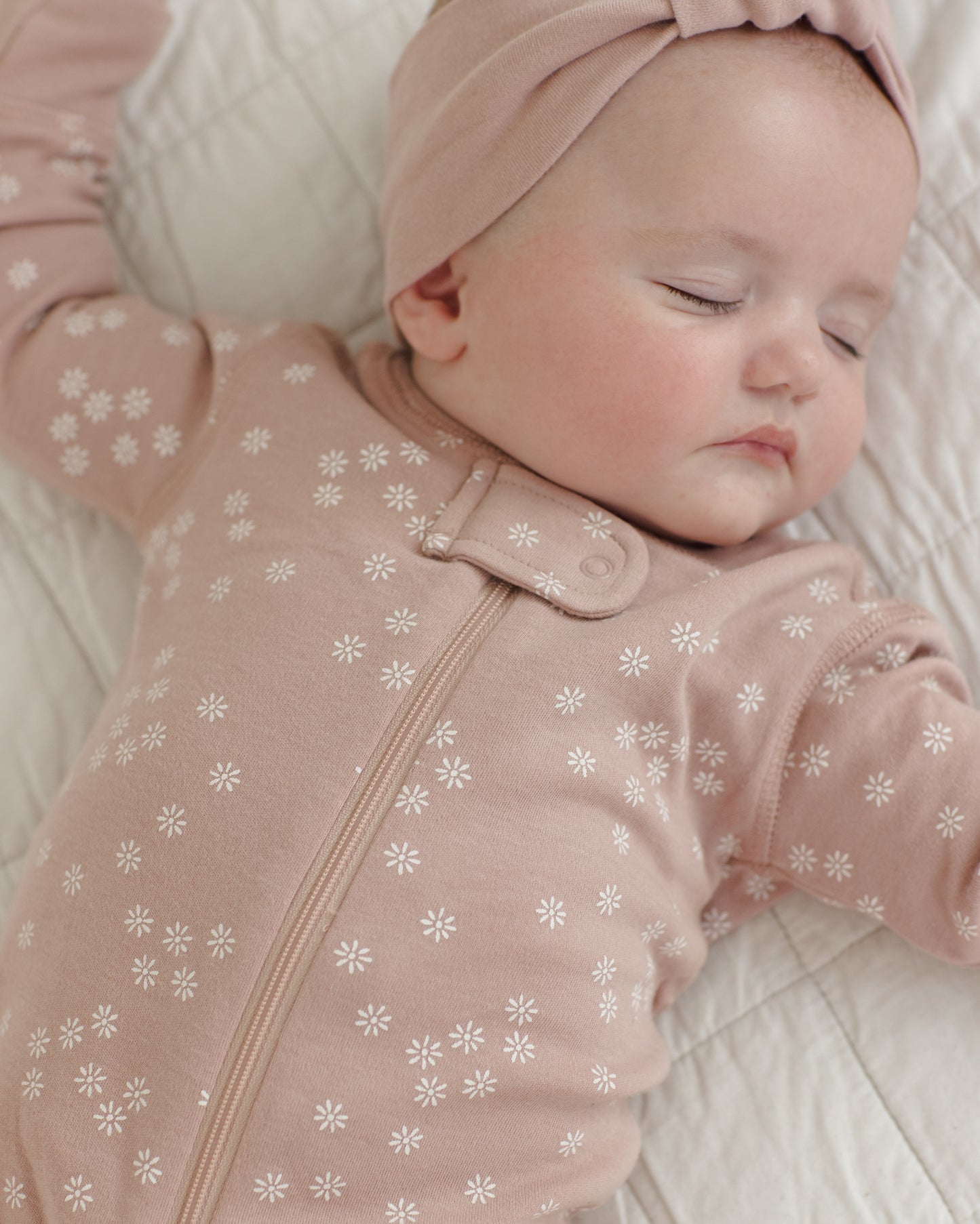 Quincy Mae Zip Long Sleeve Sleeper Mauve Daisy