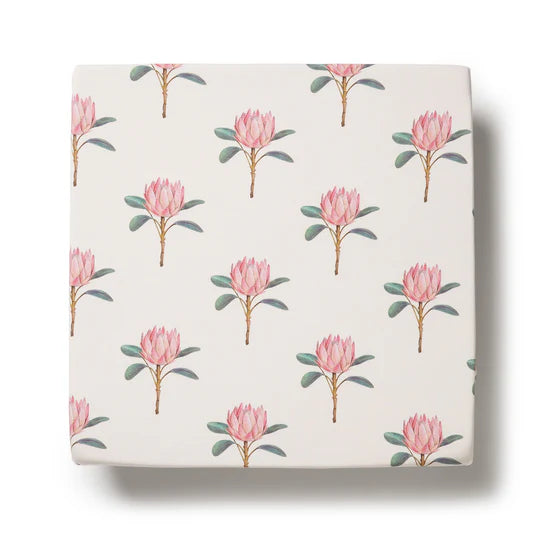 Wilson & Frenchy Organic Bassinet Sheet Pretty Protea