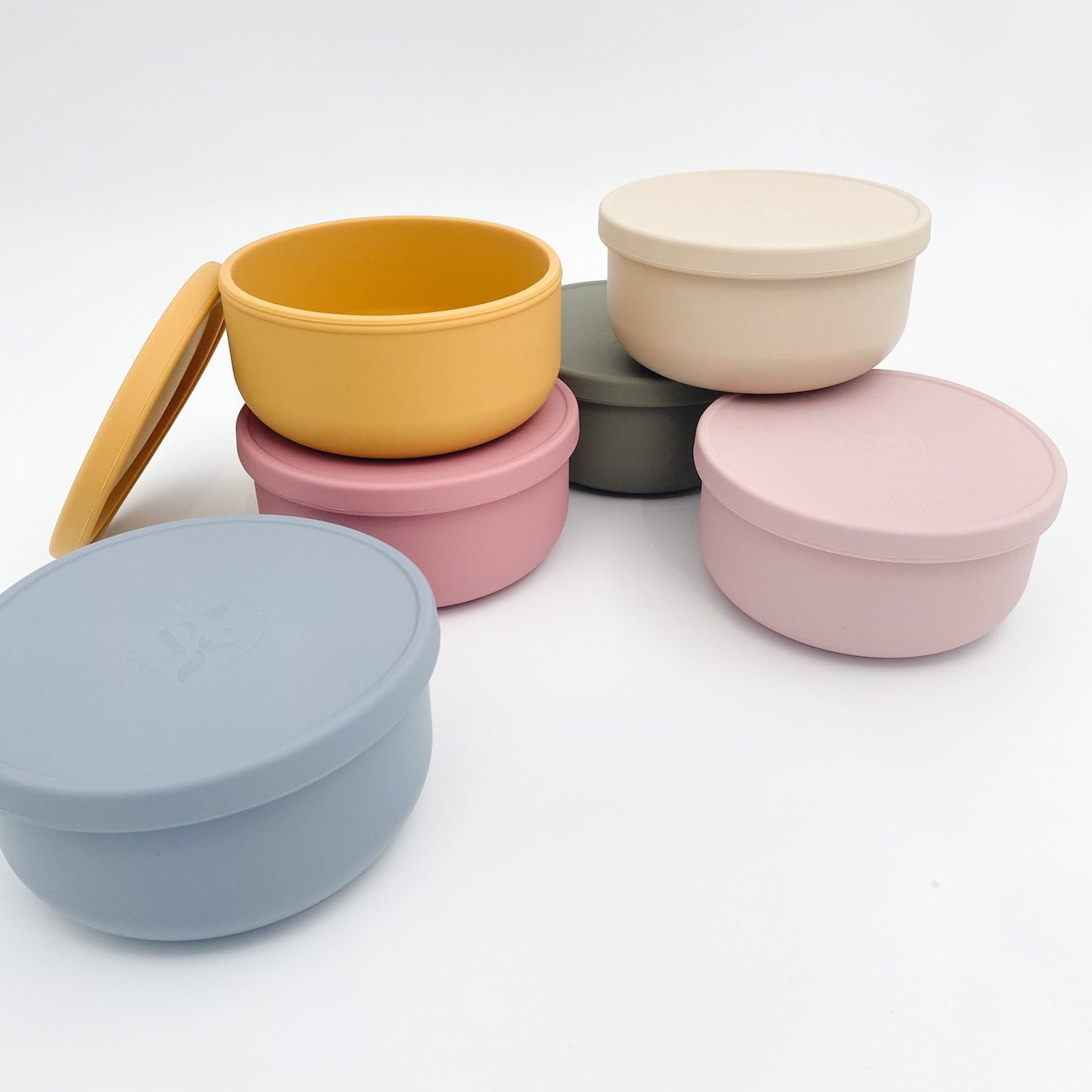 Petite Eats Silicone Bowl with Lid Sand